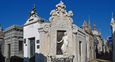 La tumba de Rufina es de las más visitadas en la Recoleta