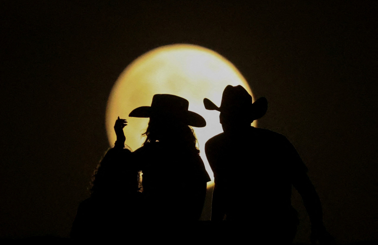 Eclipse de superluna en México. Foto: Reuters.