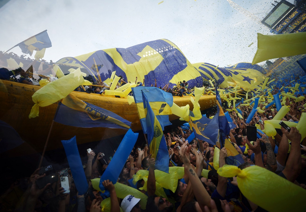 El color de los hinchas de Boca en el Superclásico. Foto: Reuters