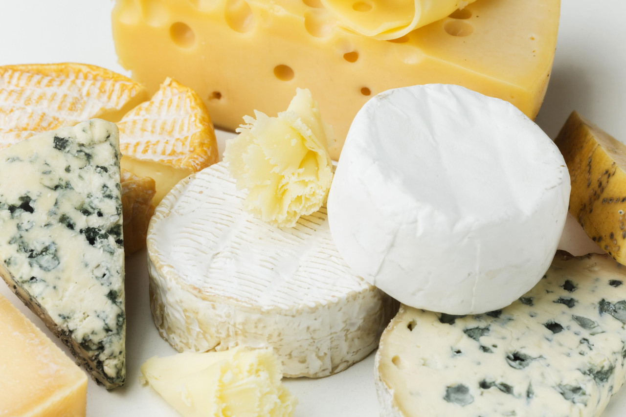 Quesos, queso, roquefort. Foto: Freepik.