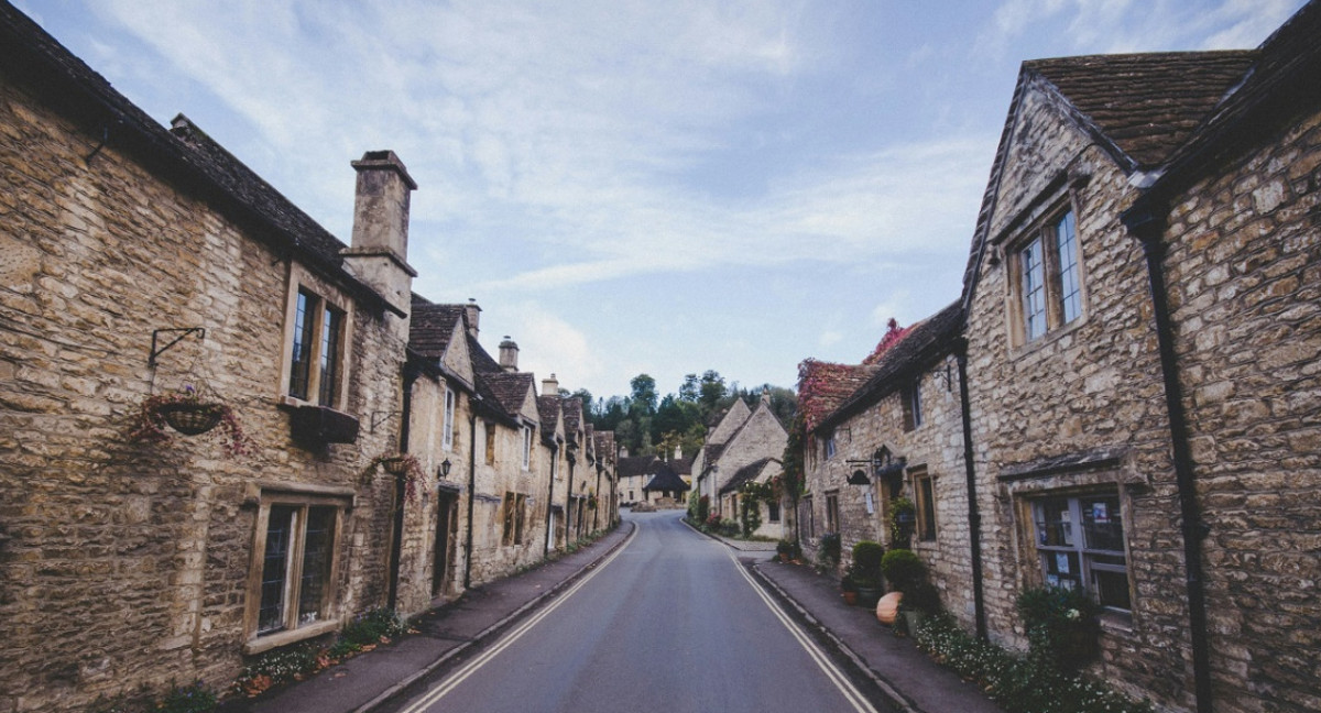 Casas en Inglaterra. Foto: Unsplash.