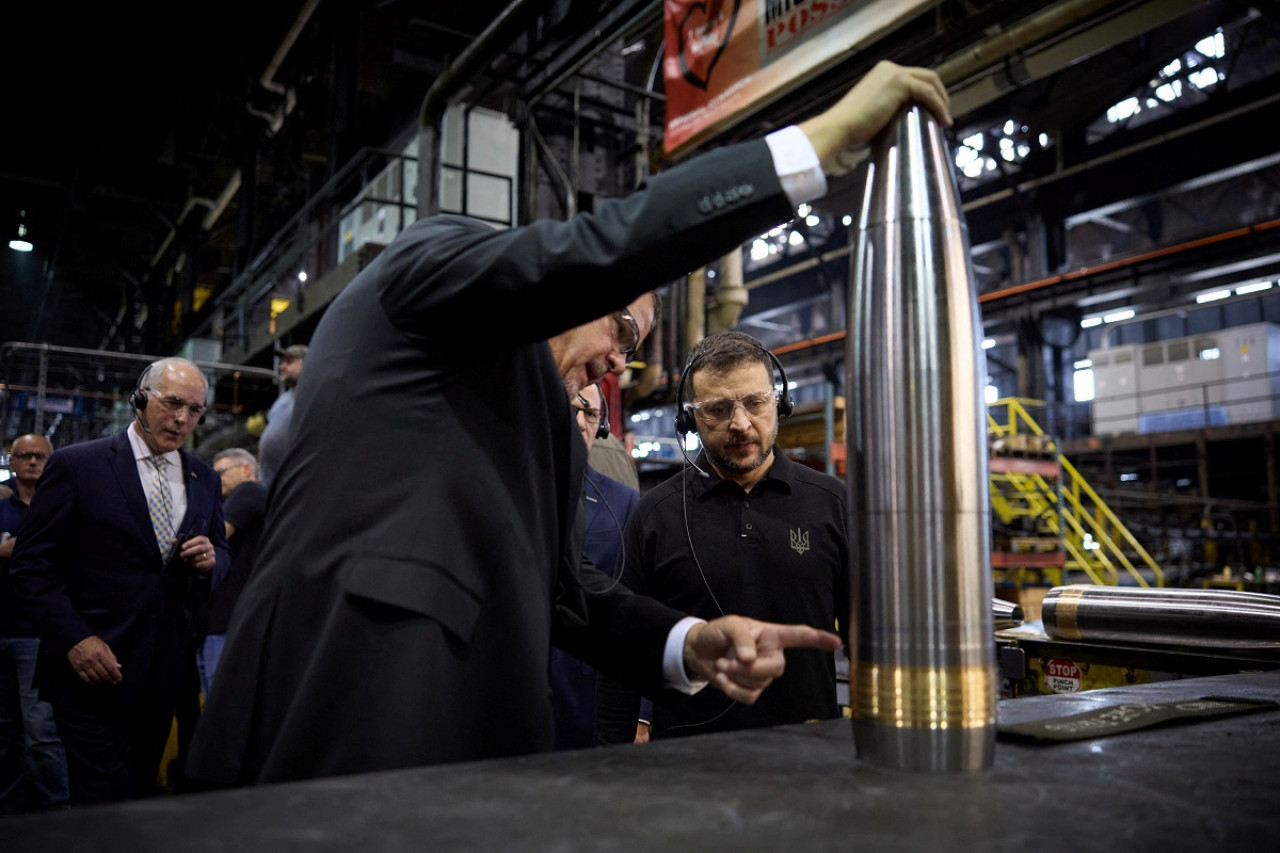 La visita de Volodímir Zelenski a una fábrica de armas en Pennsylvania, Estados Unidos. Foto: Reuters.