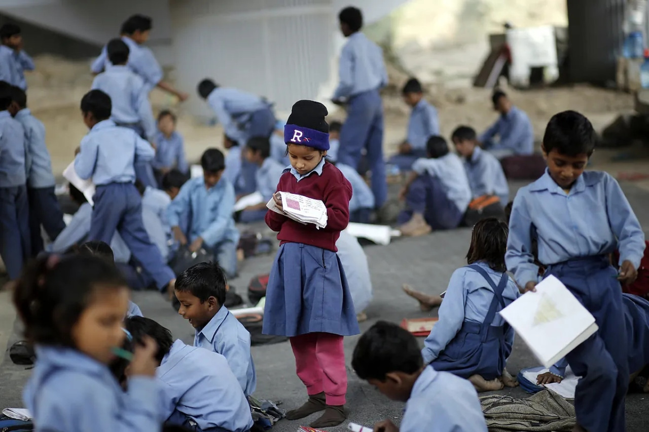 Niños en escuela de India. Fuente: EFE