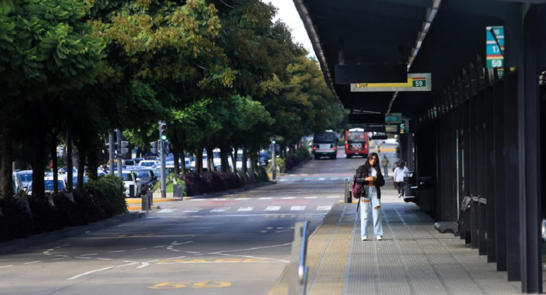 Para evitar un virtual paro de transporte de 48 horas, el Gobierno se reunirá de último momento con la UTA con el objetivo de que levante la huelga