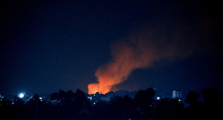 Bombardeo de Israel sobre Beirut, capital del Líbano. Foto: Reuters