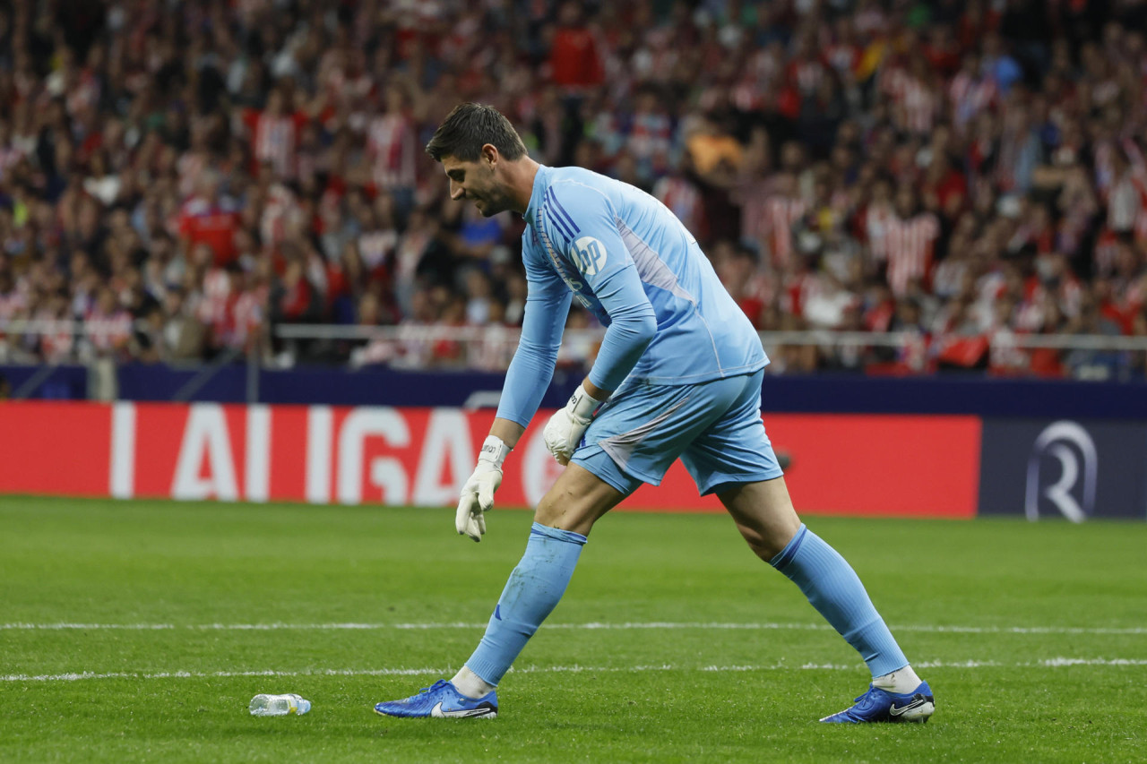 Thibaut Courtois; Derbi entre Atlético de Madrid y Real Madrid. Foto: EFE.