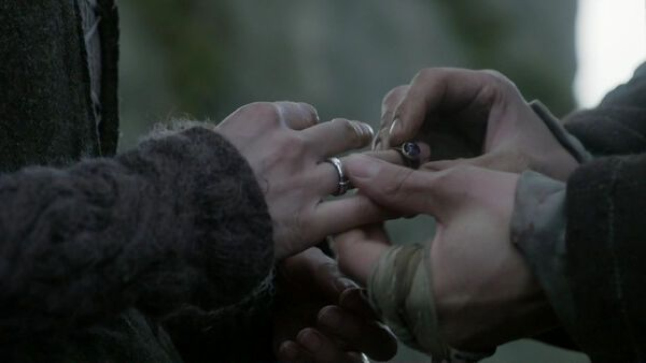 El anillo de Claire. Foto Starz