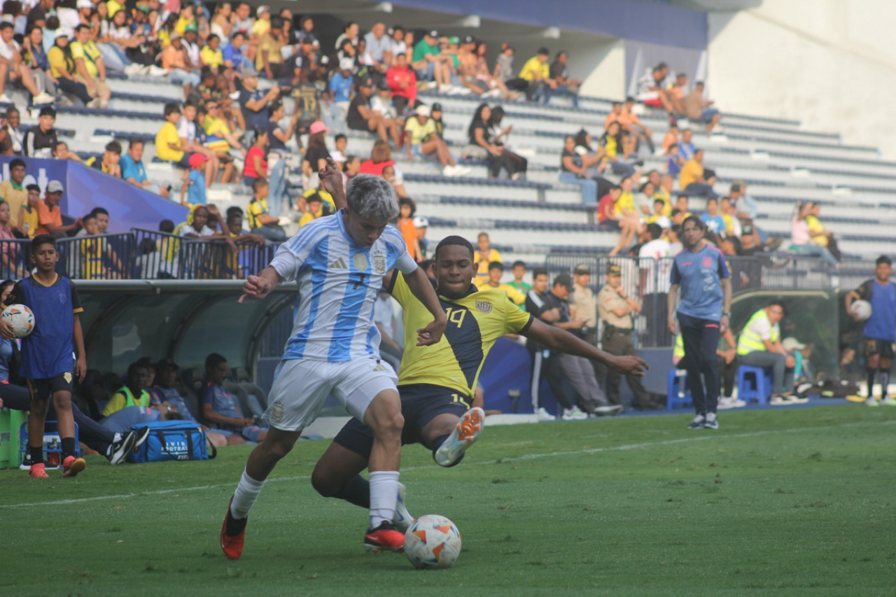 La Selección Argentina Sub 15 vs. Ecuador. Foto: X @Argentina.