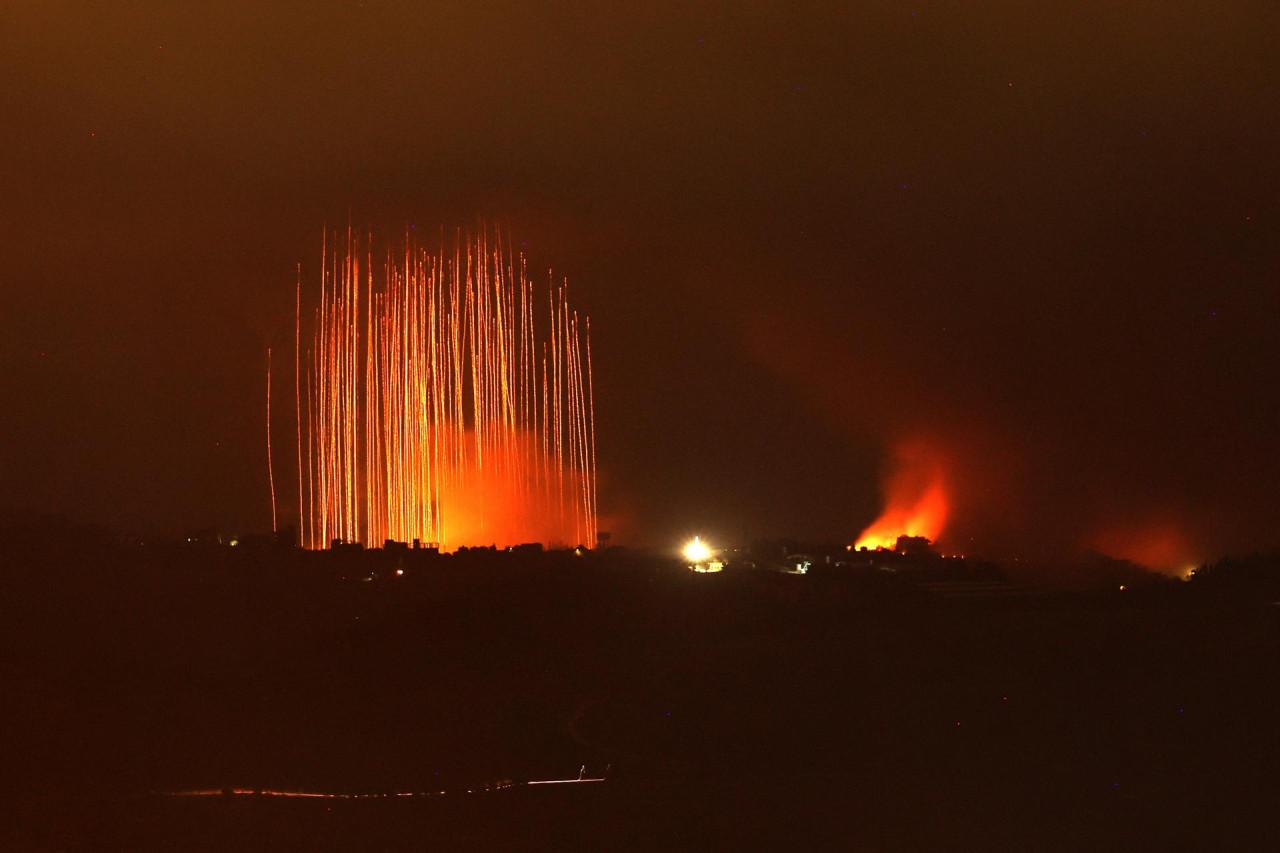 Bombardeos en la frontera entre Israel y el Líbano. Foto: EFE.