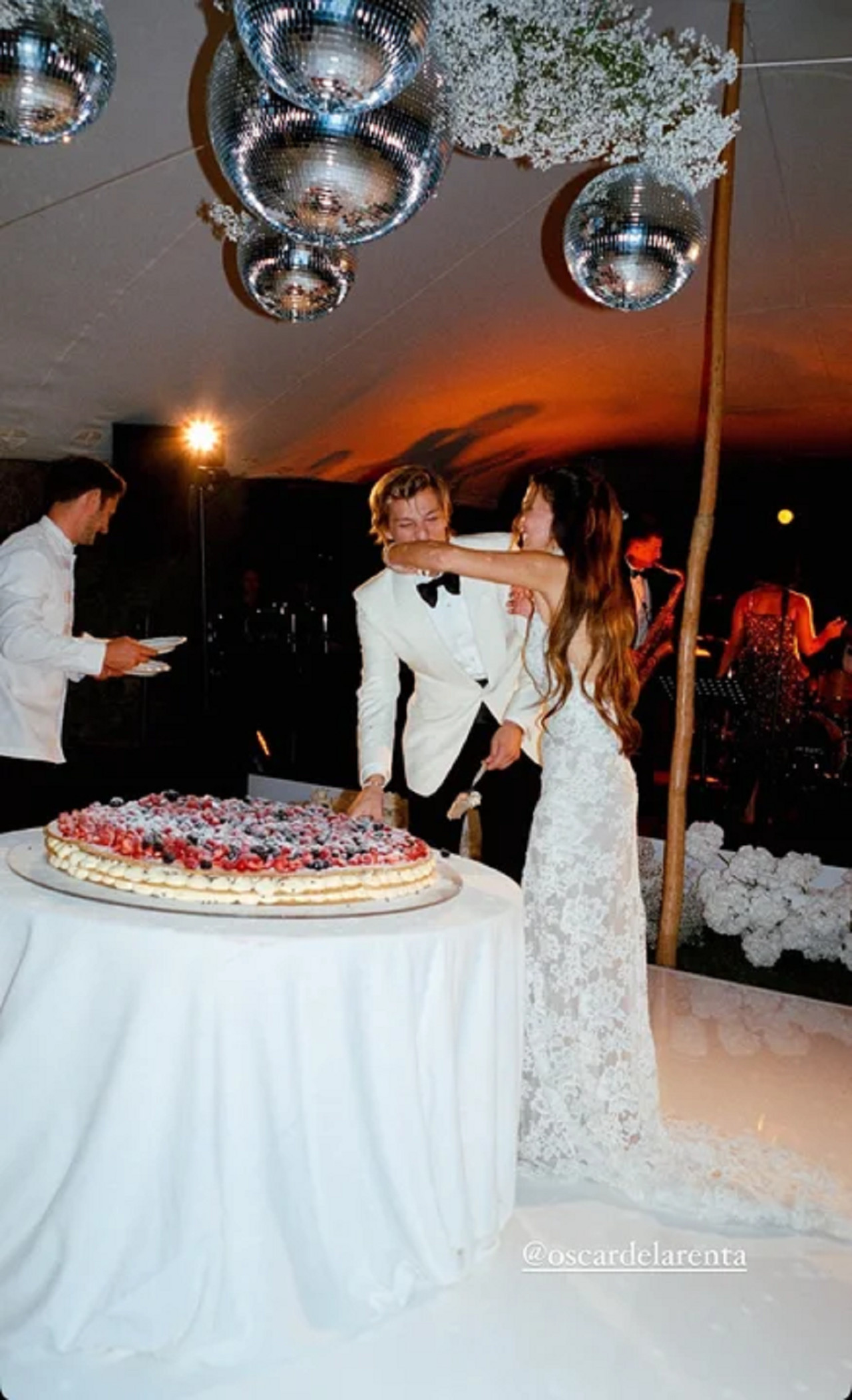 La boda de Millie Bobby Brown con el hijo de Bon Jovi. Foto: NA.