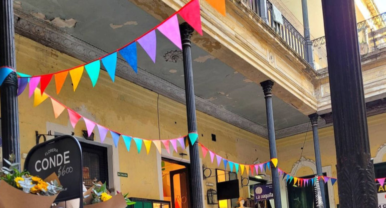 El Pasaje de la Defensa, San Telmo. Foto Instagram @casaezeiza