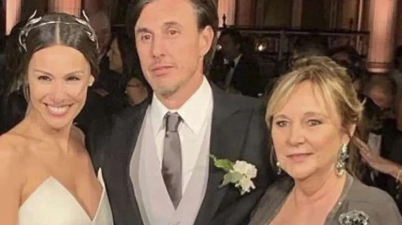 Pampita, Roberto García Moritán y su madre. Foto: Instagram.