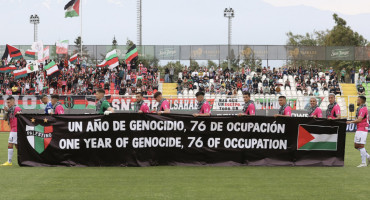 El Club Deportivo Palestino recordó el genocidio en Gaza. Foto: X @CDPalestinoSADP