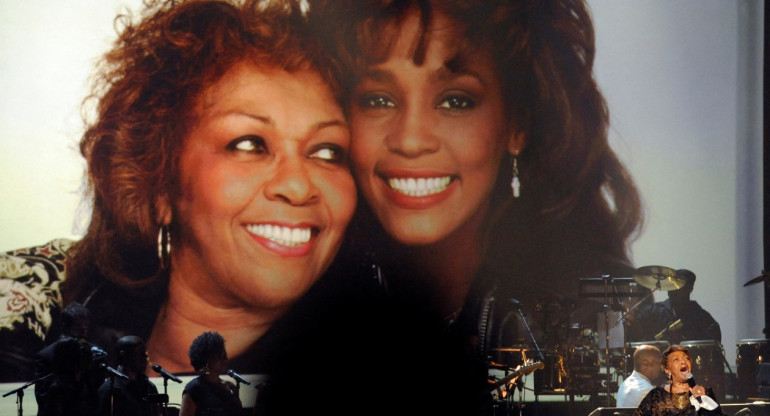 Cissy, la madre de Whitney Houston, murió a los 91 años. Foto: Reuters.