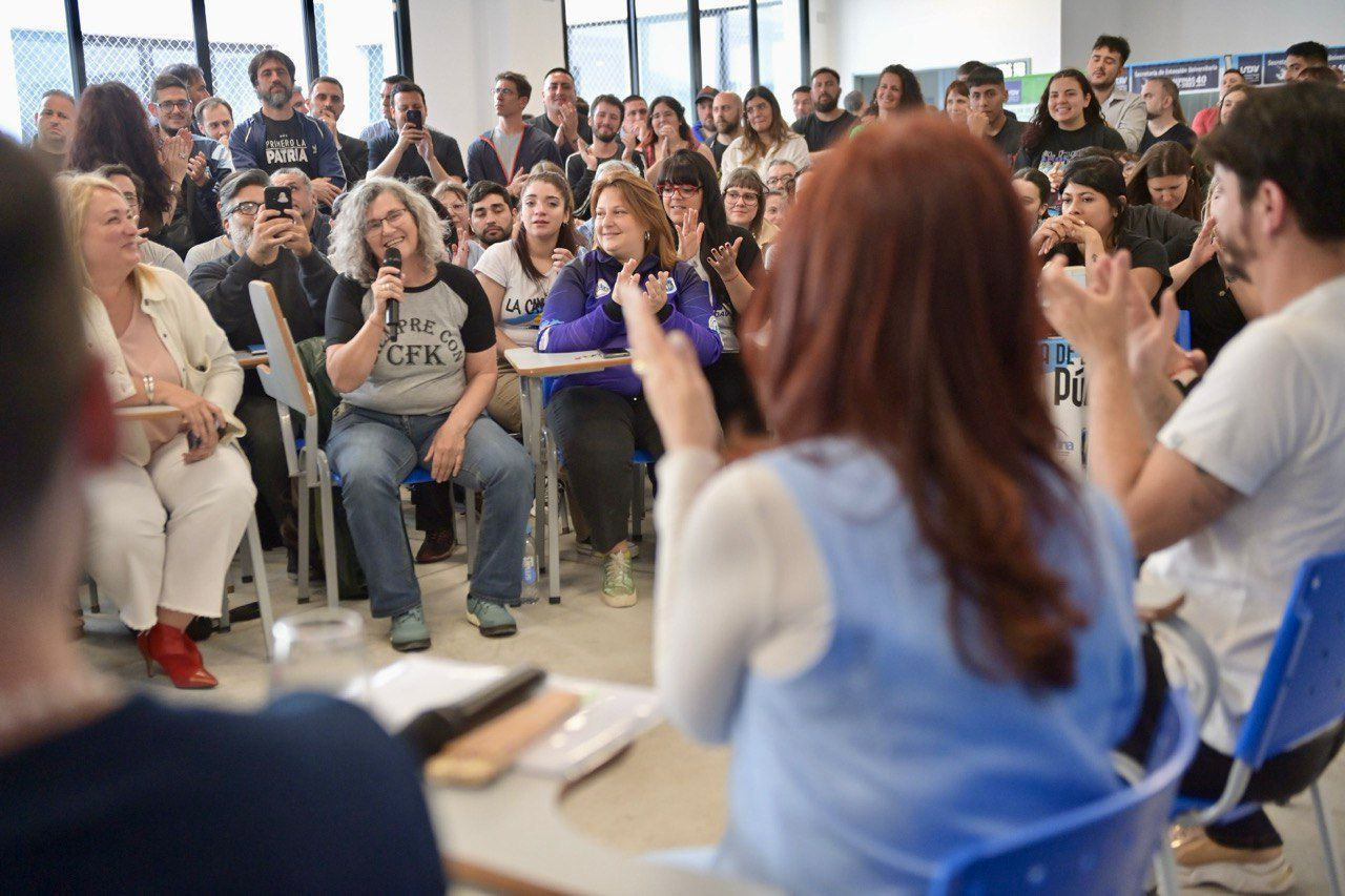 Cristina Kirchner visitó la Universidad de Avellaneda