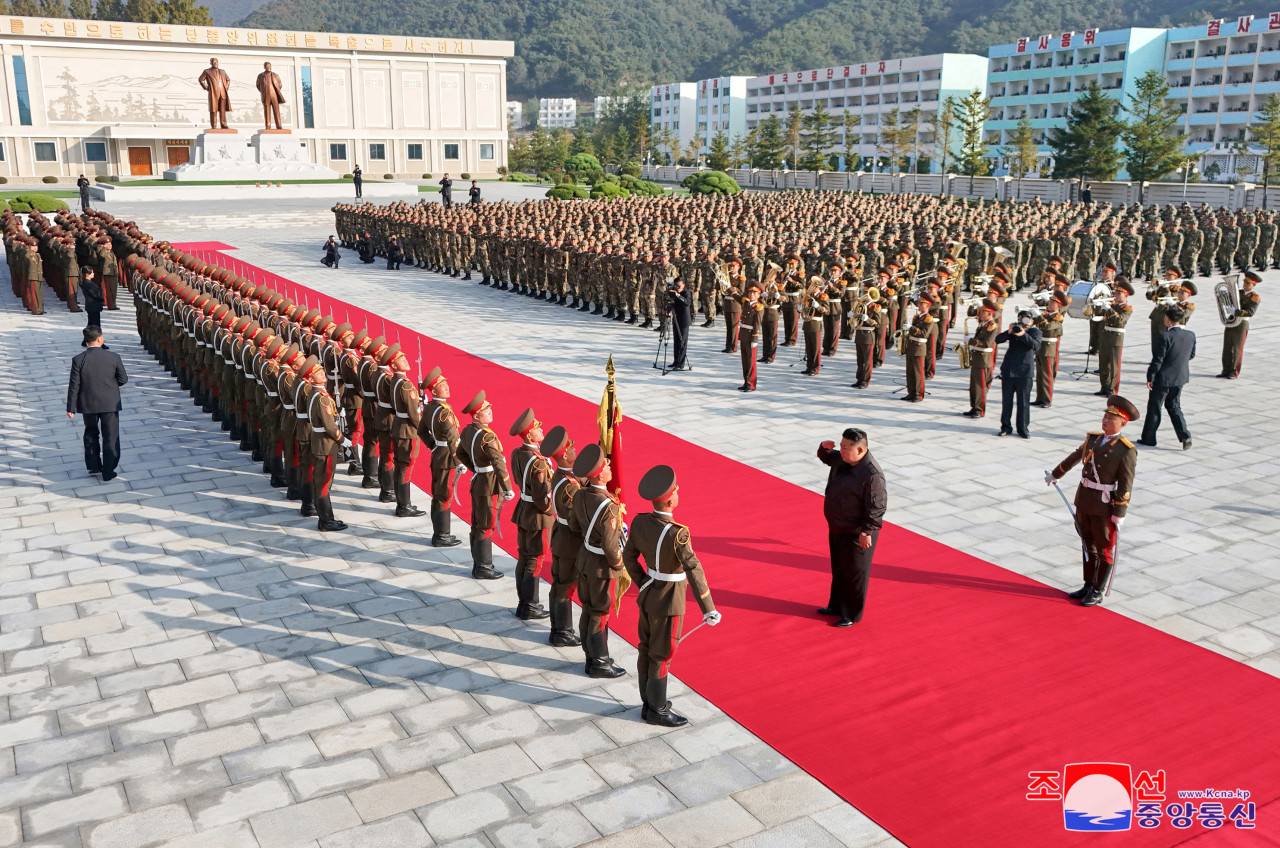 Kim Jong-un y el ejército de Corea del Norte. Foto: Reuters.