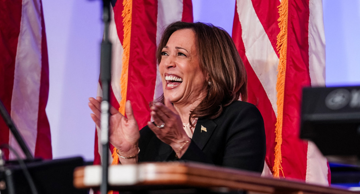 Kamala Harris festeja su cumpleaños haciendo campaña. Foto: Reuters