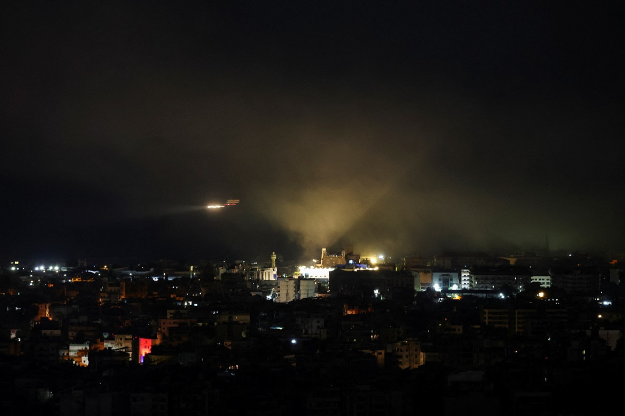 Bombardeos en Beirut. Foto: Reuters.