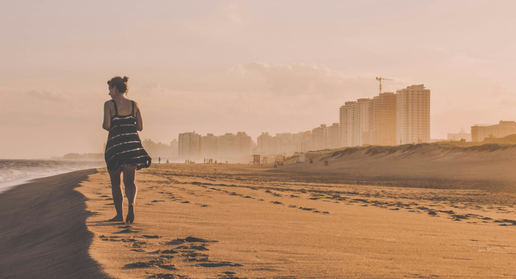 Caminar, ejercicio. Fuente: Pexels.