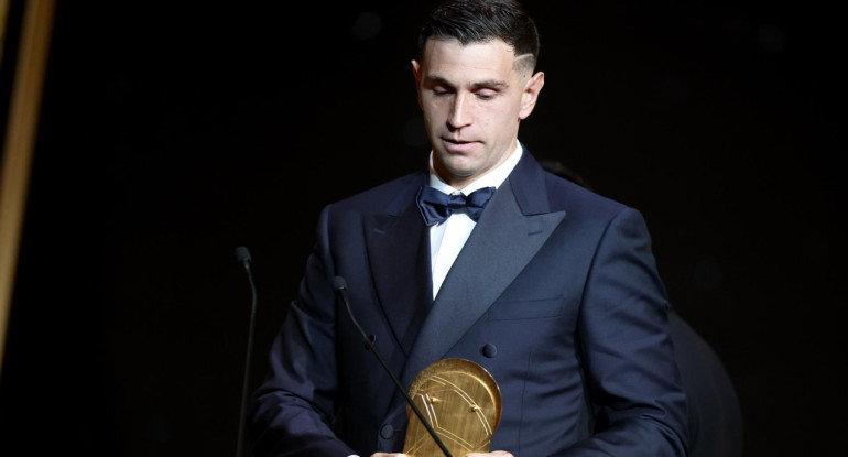 Dibu Martínez, ganador al Premio Lev Yashin 2024. Foto: EFE.