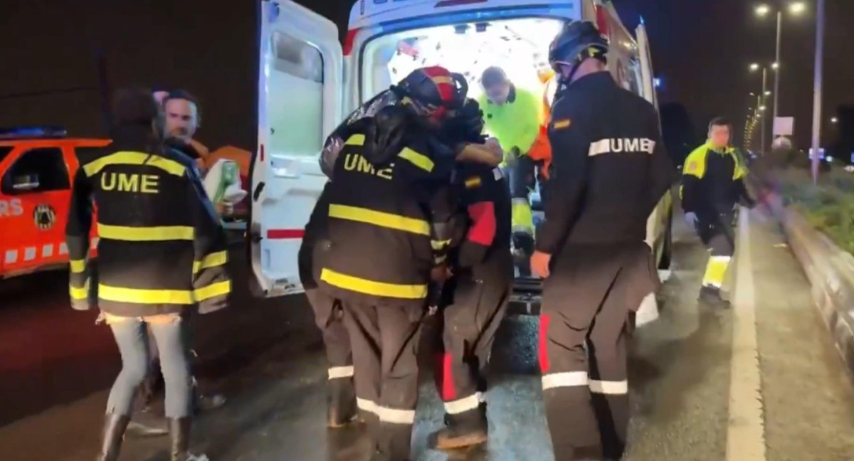 Rescate tras inundaciones en Valencia. Foto: EFE.