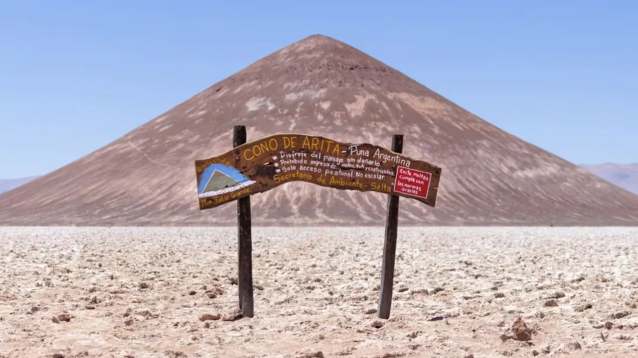 La impactante pirámide natural. Foto: Salta Turismo.