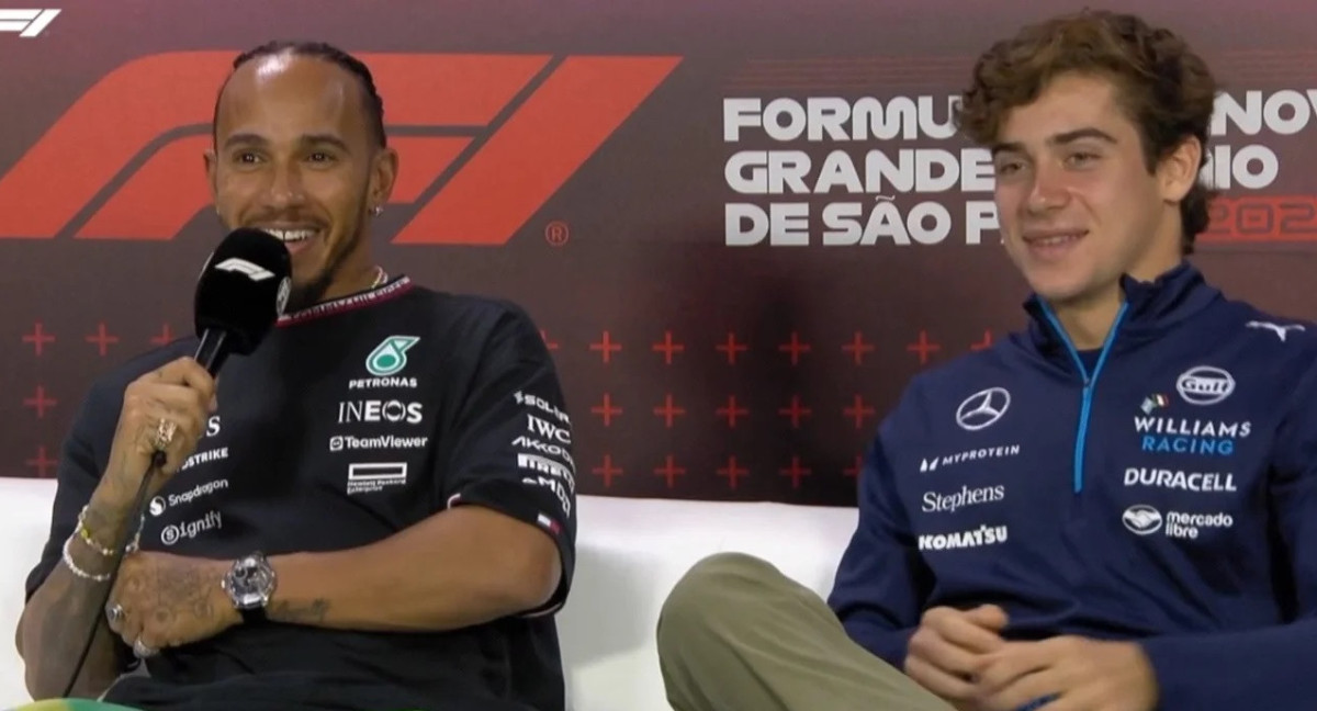 Lewis Hamilton y Franco Colapinto. Foto: NA.