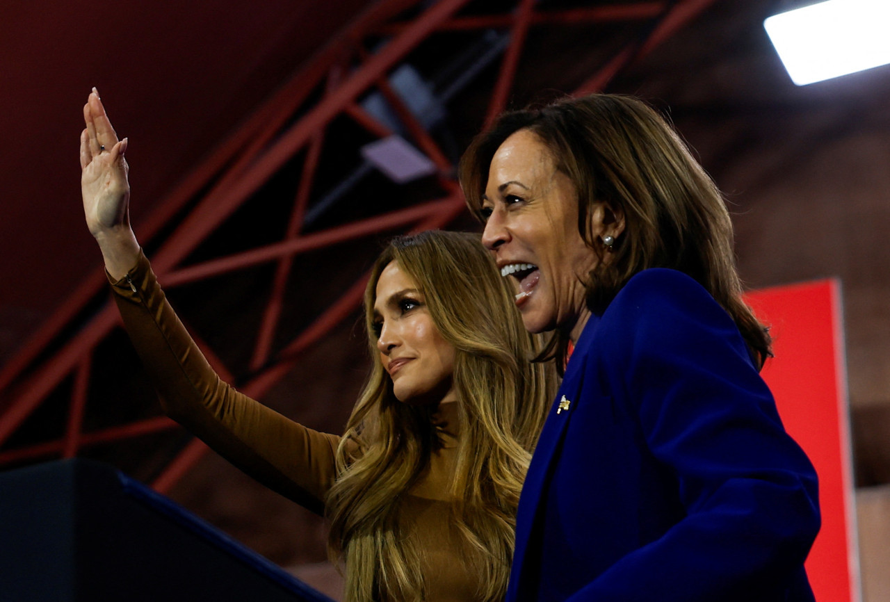 El apoyo de JLo a la actual vicepresidenta. Foto: Reuters