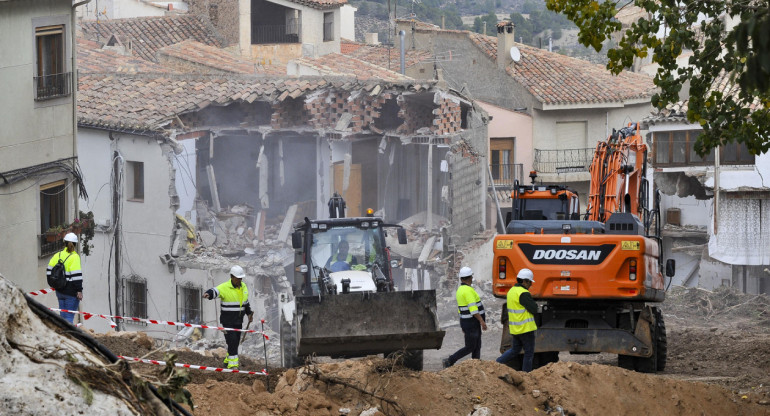 Las tareas de los rescatistas por las tormentas e inundaciones en España. Foto: EFE/Manu.