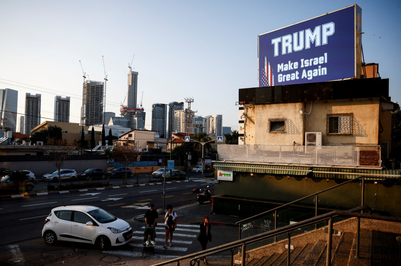 Un cartel en favor de Trump en Israel. Foto: Reuters.