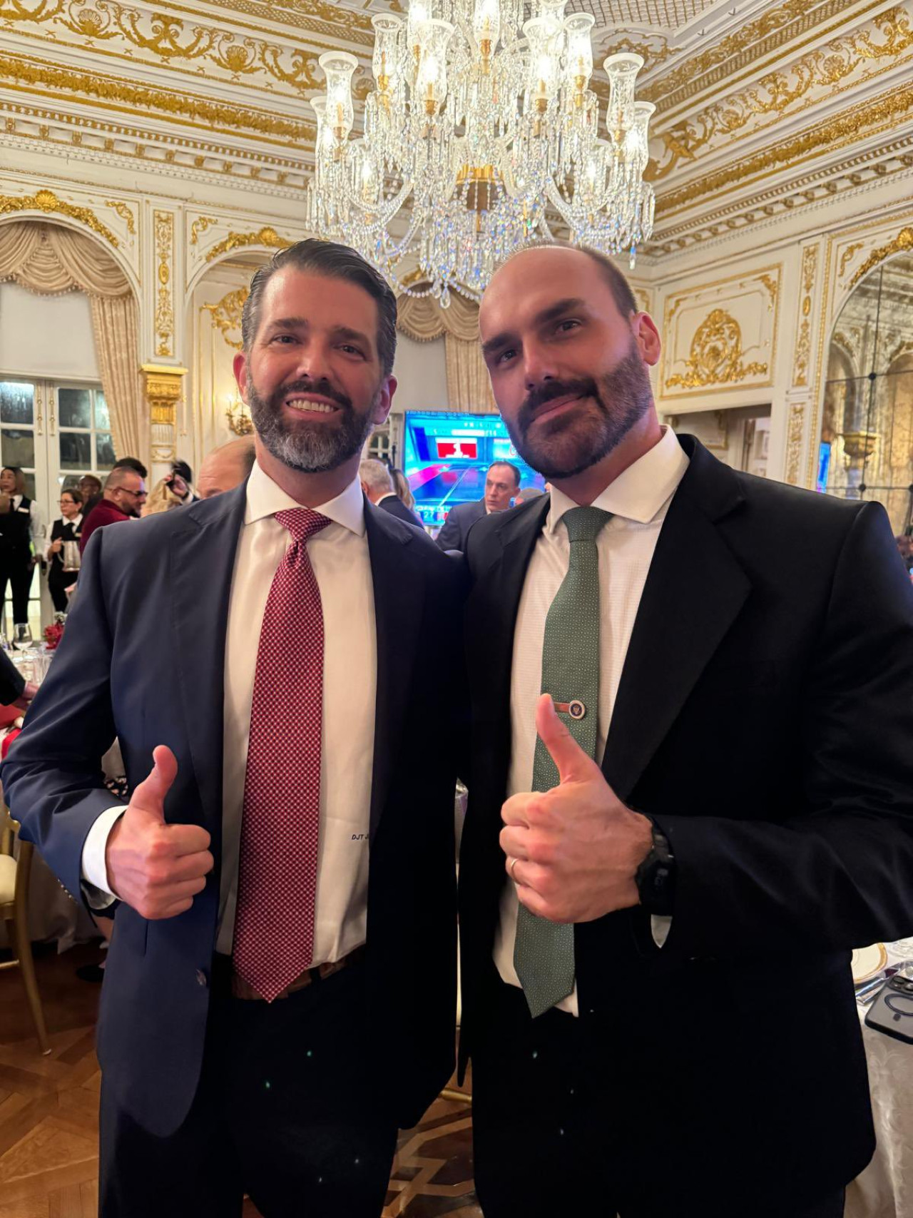 Donald Trump Jr. junto a Eduardo Bolsonaro. Foto X @BolsonaroSP