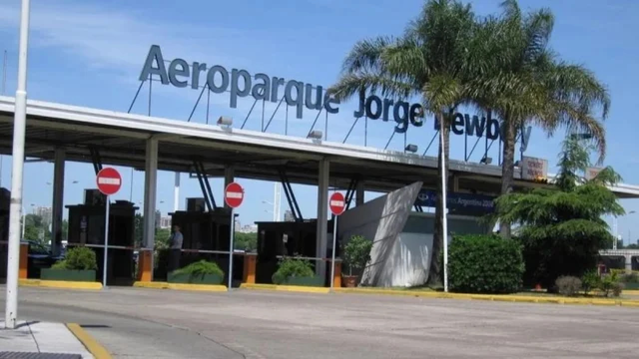 Descontento general en el Aeroparque Jorge Newbery. Foto: NA.