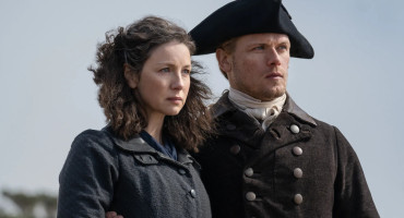 Claire y Jamie. Foto: Starz