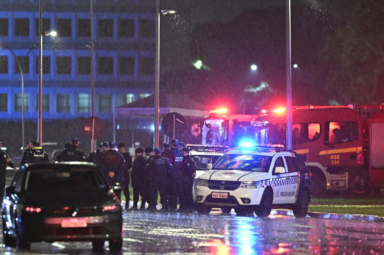 Explosión en los alrededores de la Corte Suprema de Brasil. Foto: EFE