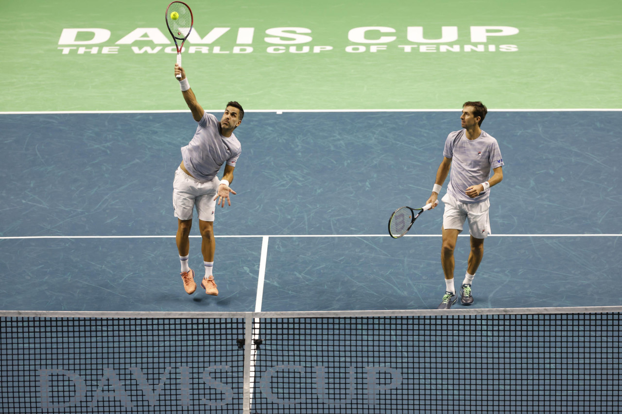 Máximo González y Andrés Molteni en la Copa Davis. Foto: EFE.