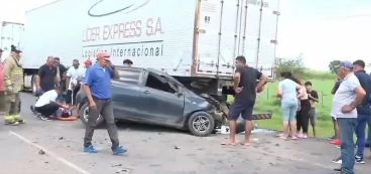 Accidente fatal de hinchas de Racing rumbo a Paraguay. Foto: Captura de video.