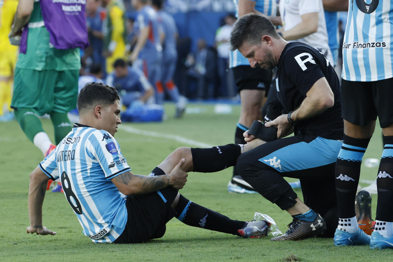 Racing vs Cruzeiro; final Copa Sudamericana. Foto: EFE