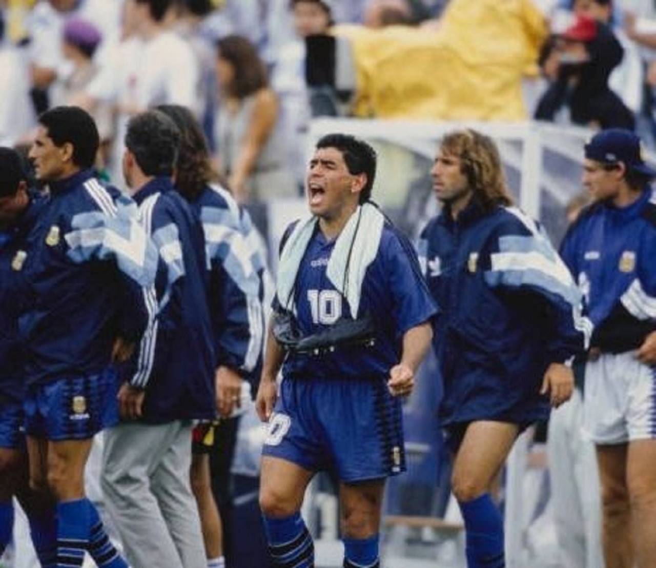 El último gol de Maradona con Argentina en un Mundial.	Foto: Instagram @pelusadelanadaalagloria