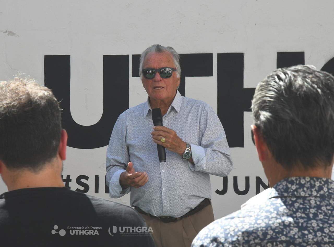 Luis Barrionuevo inauguró una nueva sede  de UTHGRA en el barrio de Belgrano