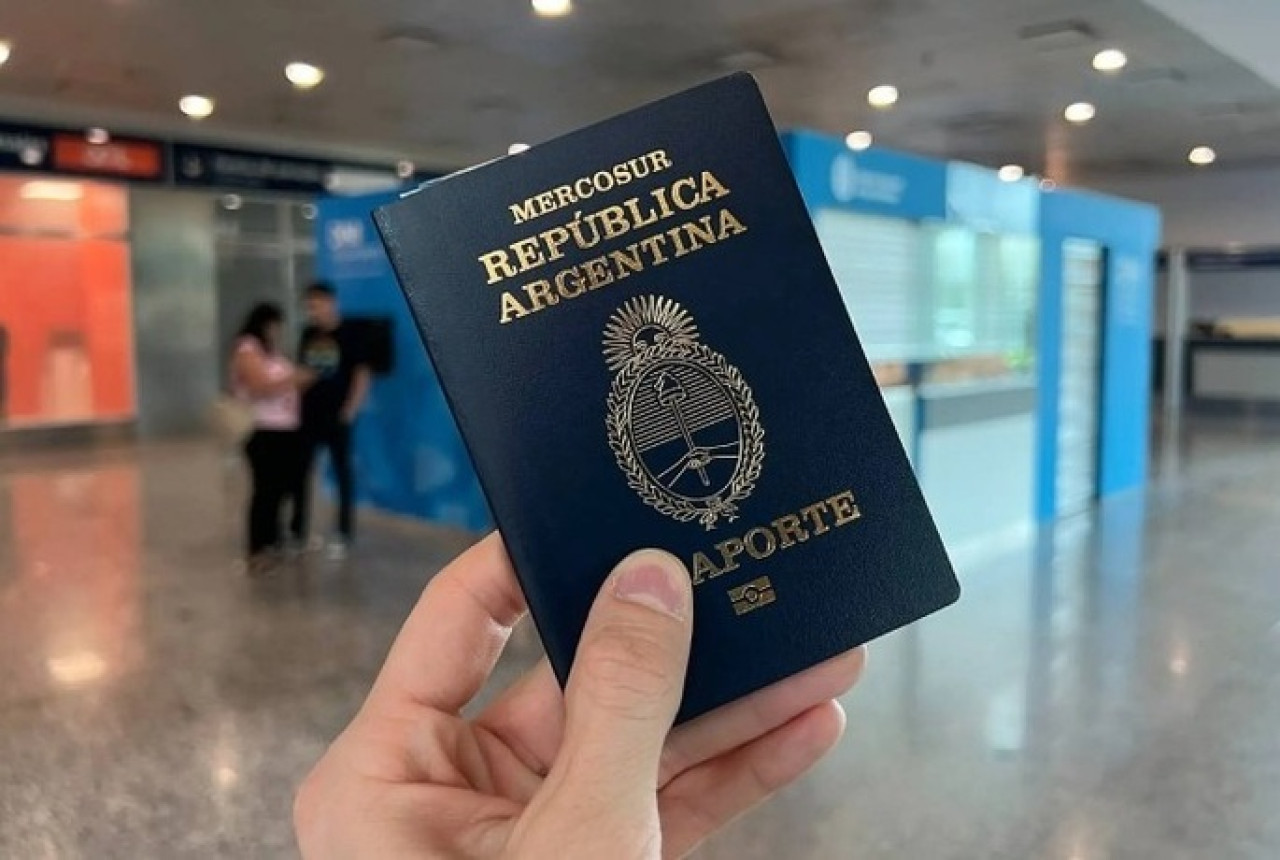 Pasaporte argentino. Fuente: X