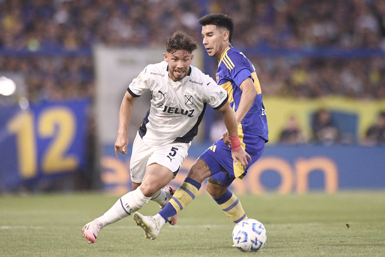 Pol Fernández jugó su último partido en Boca ante Independiente. Foto: X @Independiente