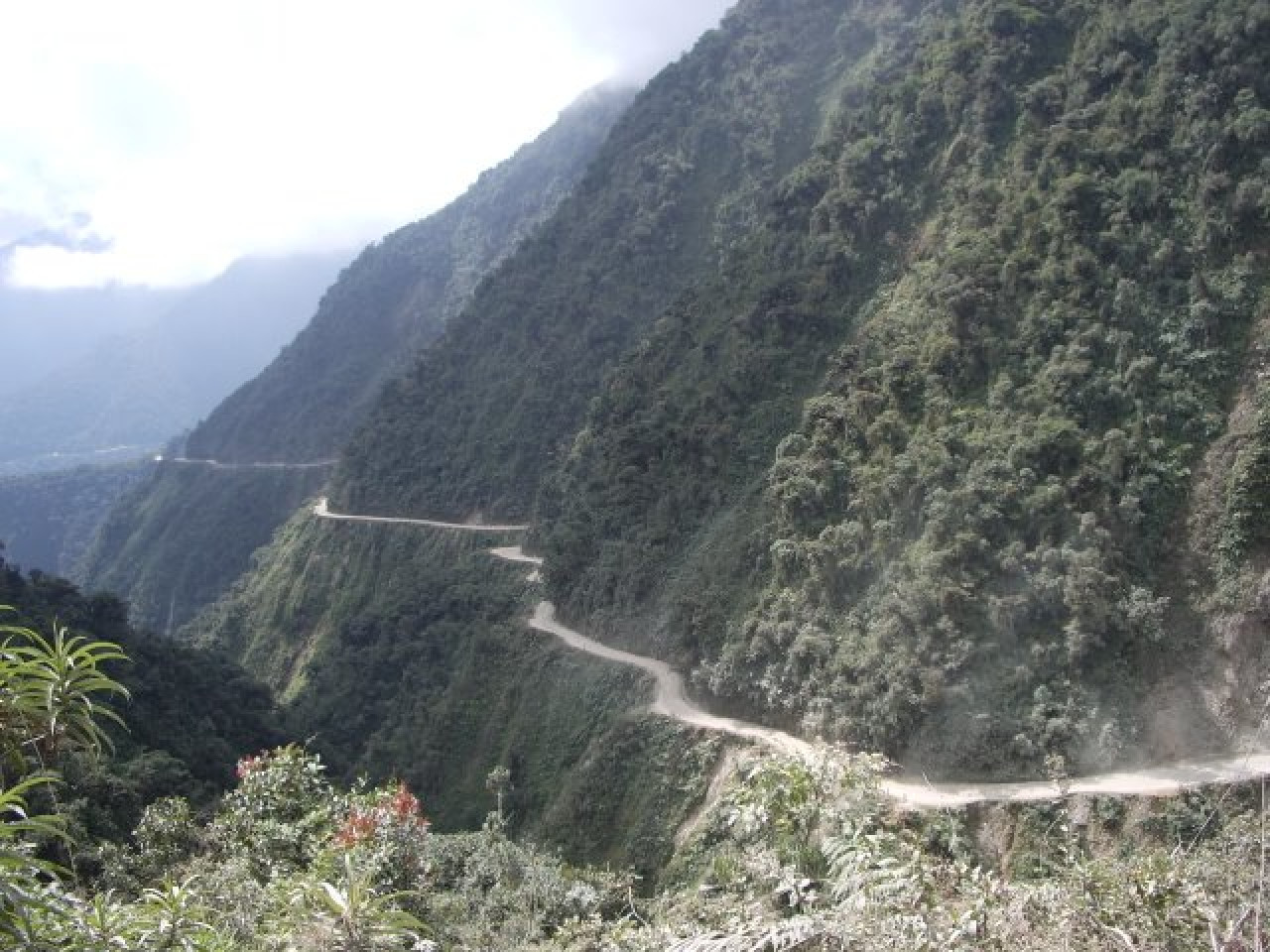 El Camino de los Yungas, más conocido como la ruta de la muerte. Foto: Wikipedia.