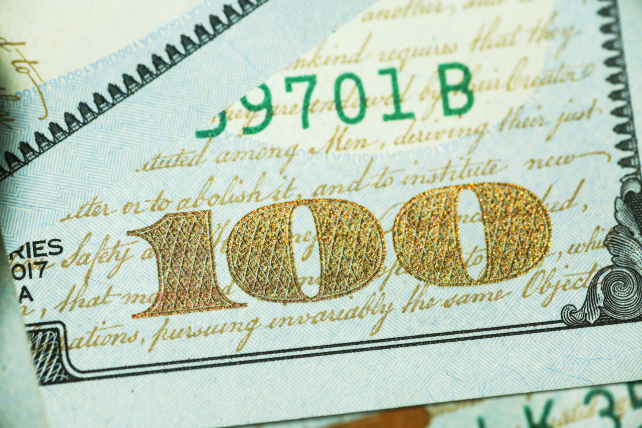 Billetes de 100 dólares. Foto: Unsplash.