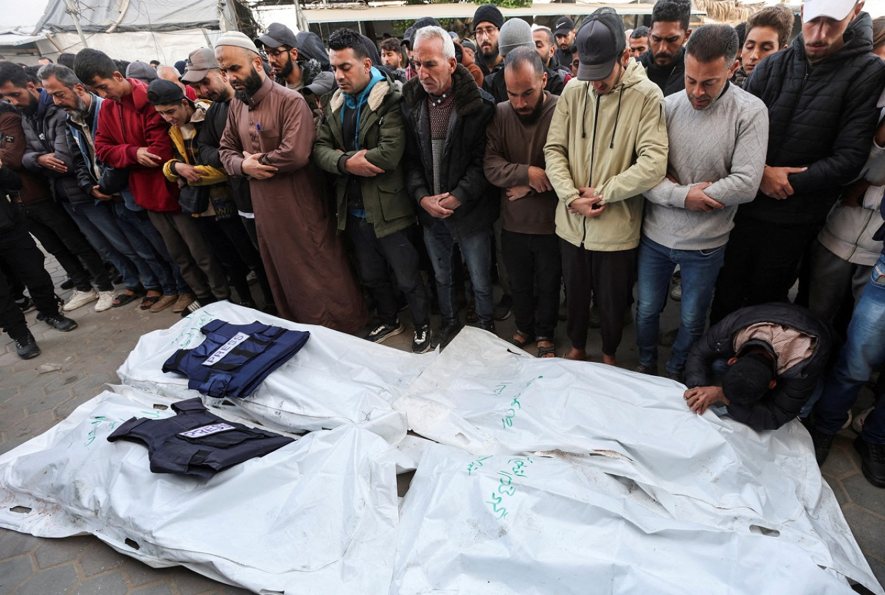 Tristeza en los rostros de los habitantes de Gaza. Foto: Reuters.