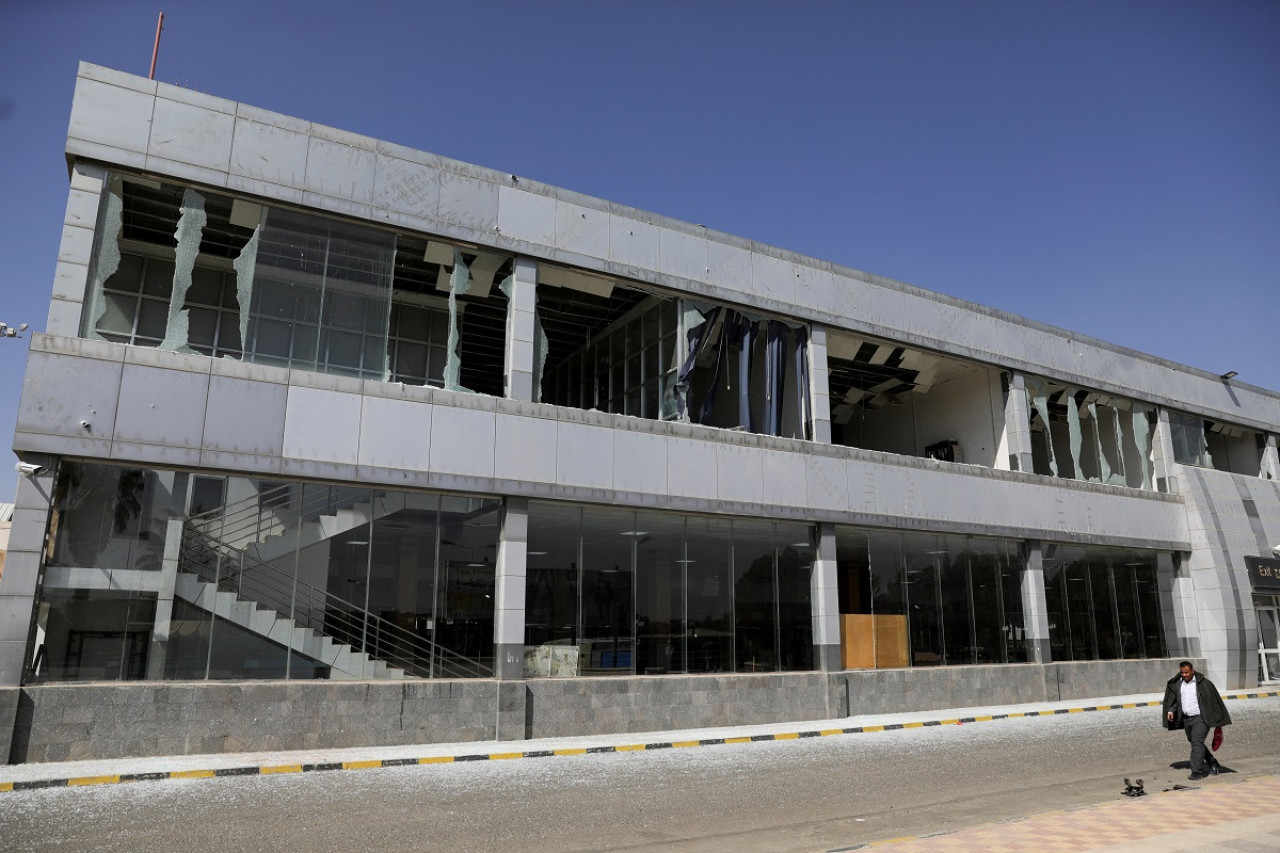 Ataque de Israel al aeropuerto de Saná. Foto: Reuters.