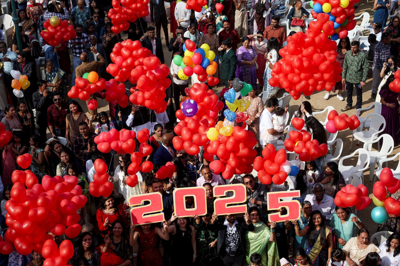 Celebración de Año Nuevo en India. Foto: Reuters