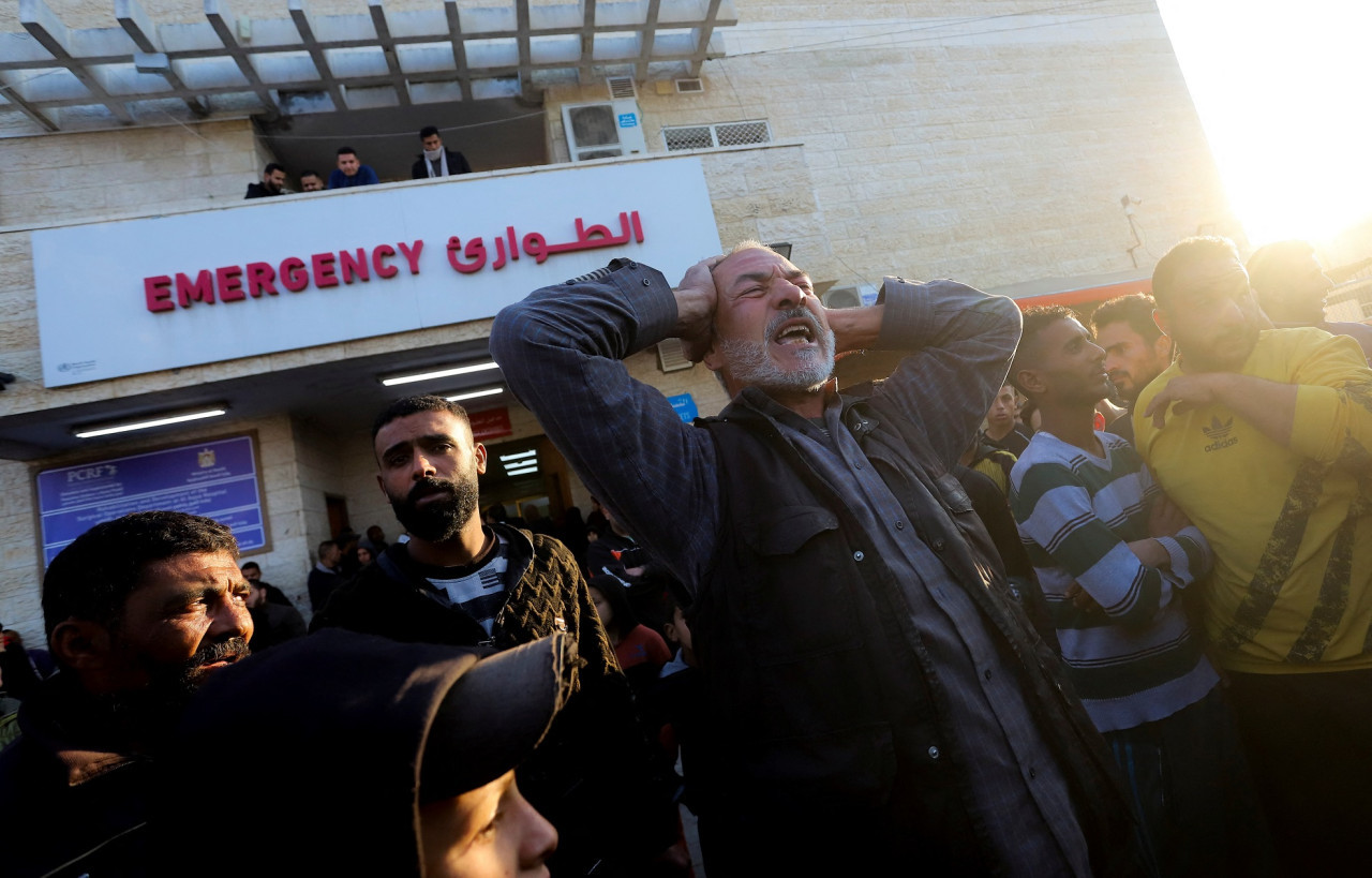 Caos en los hospitales de la Franja de Gaza. Foto: Reuters