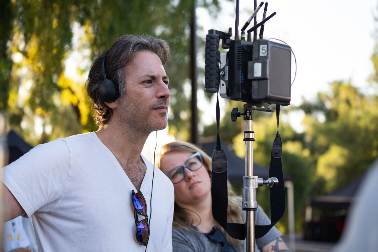 Jeff Baena, director de cine y esposo de la actriz Aubrey Plaza. Foto: X / @letterboxd.