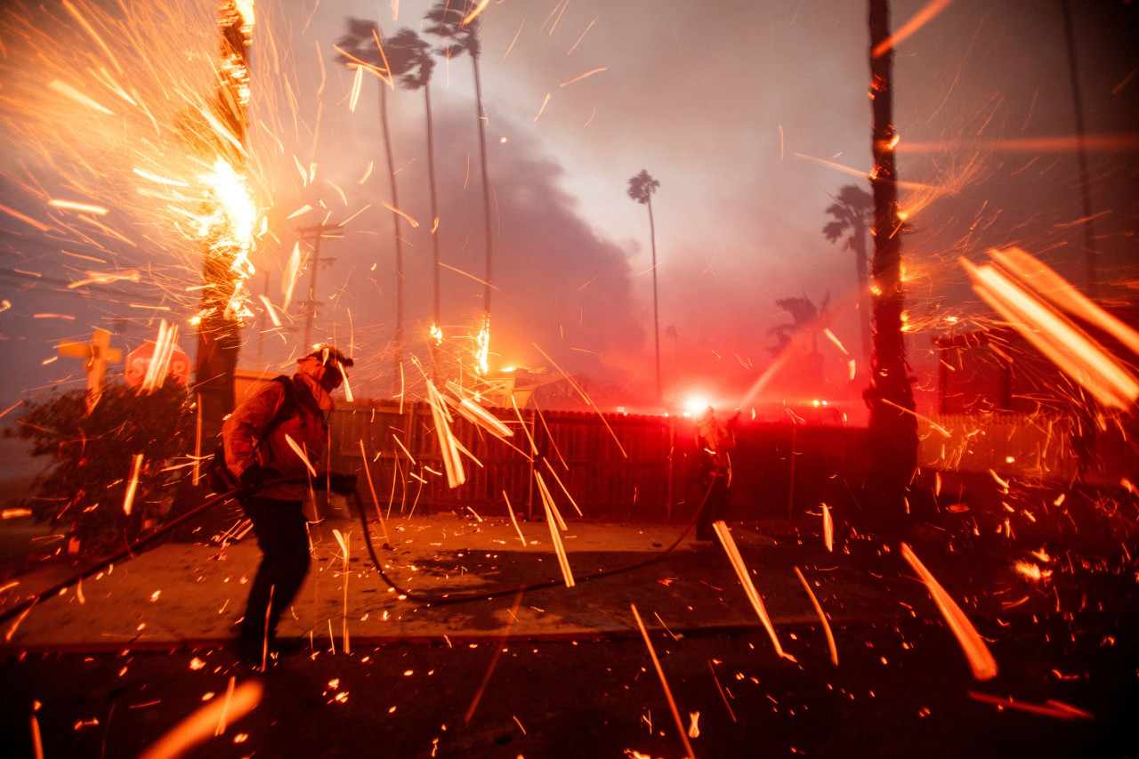 Incendio en Los Angeles, California. Foto: Reuters.