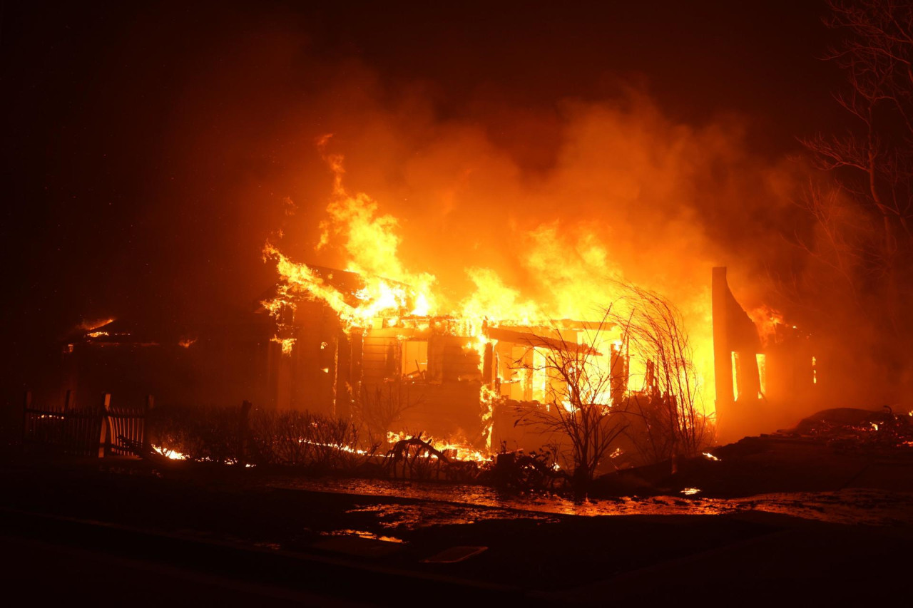 Incendio en Los Angeles, California. Foto: Reuters.